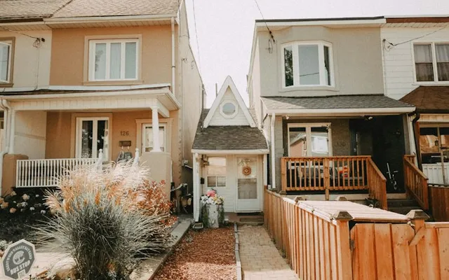 Semi-detached / townhouse de esquina